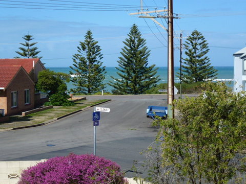 Te Whanau - Geraldton Accommodation 0