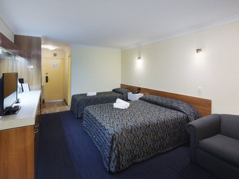 Windsor Lodge Como - Geraldton Accommodation 0