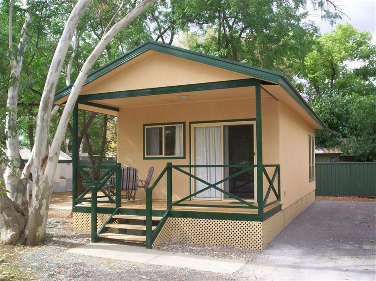 Larapinta NT Geraldton Accommodation