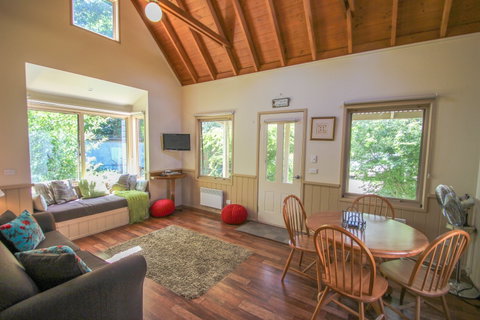 Alpine Arnica Cottages - Geraldton Accommodation 0
