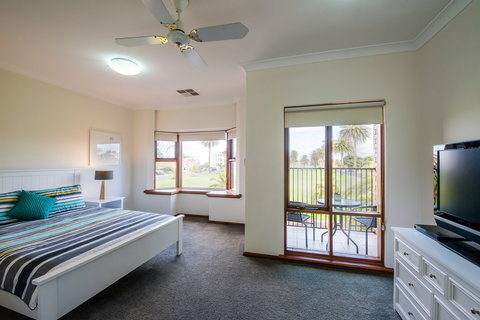 Glenelg Parkview Villas - Geraldton Accommodation 0