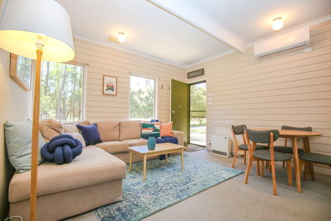 Hylander Holiday Unit - Geraldton Accommodation 0