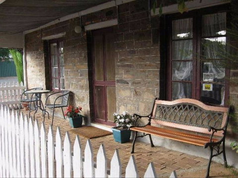 Morse Cottage - Geraldton Accommodation 1