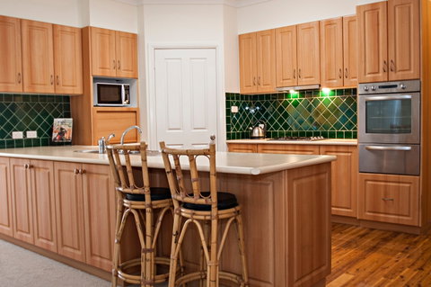 Rosie's Cottage - Geraldton Accommodation 2