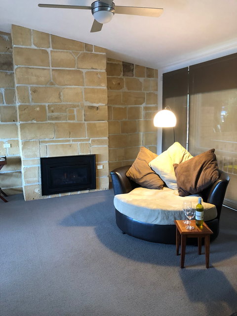 Warrnambool CBD Townhouses - Geraldton Accommodation 1