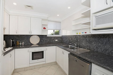 Werrina Townhouse - Geraldton Accommodation 1