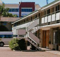 Flag Motor Lodge