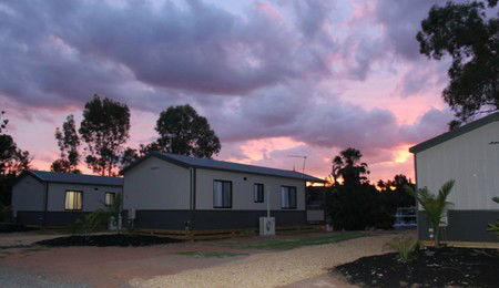 Buronga Riverside Tourist Park - Geraldton Accommodation 2