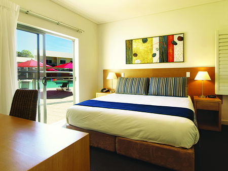 Oaks Broome - Geraldton Accommodation 1