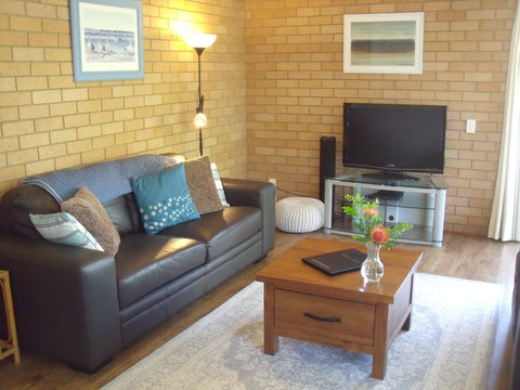 Beachcomber Apartments - Geraldton Accommodation 0