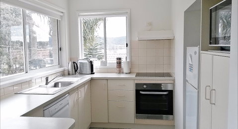 Beachcomber Apartments - Geraldton Accommodation 2