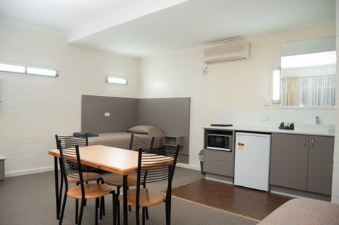 Bishop's Lodge - Geraldton Accommodation 0
