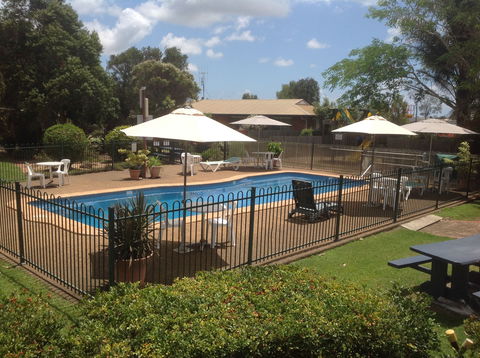 Bundaberg East Cabin And Tourist Park - Geraldton Accommodation 0
