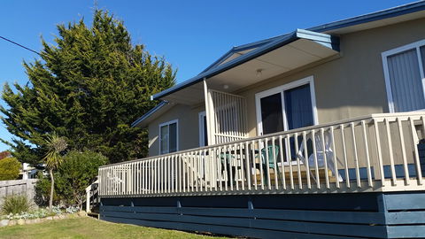 Carmen's Inn - Geraldton Accommodation 0