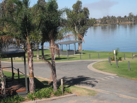 DC On The Lake - Geraldton Accommodation 0