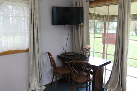 Factory Lane Bed & Breakfast - Geraldton Accommodation 2