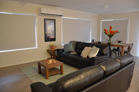 Falls Cottage Whitfield - Geraldton Accommodation 2