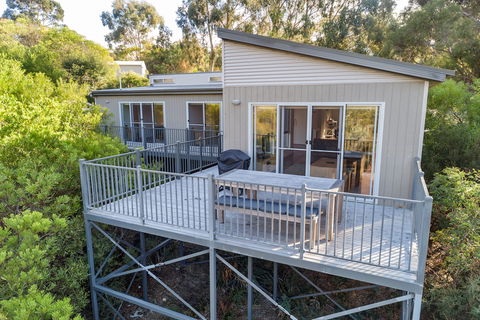 Freycinet Haven - Geraldton Accommodation 0