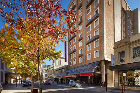 Ibis Perth - Geraldton Accommodation 0