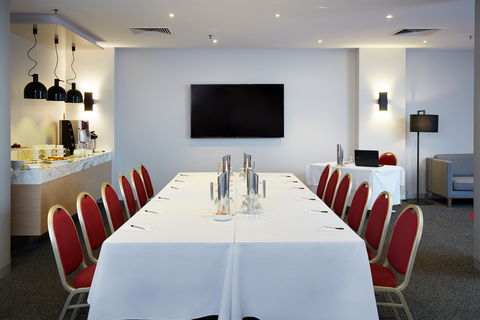 Ibis Perth - Geraldton Accommodation 1