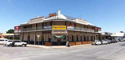 Minlaton Hotel - Geraldton Accommodation 0