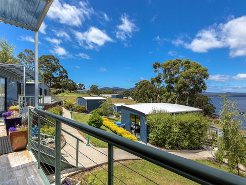 Port Huon Cottages - Geraldton Accommodation 1