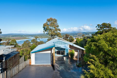 Pure Indulgence: Merimbula - Geraldton Accommodation 0