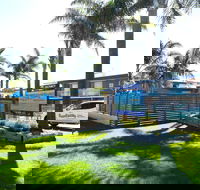 Surfside Holiday Apartments - Geraldton Accommodation