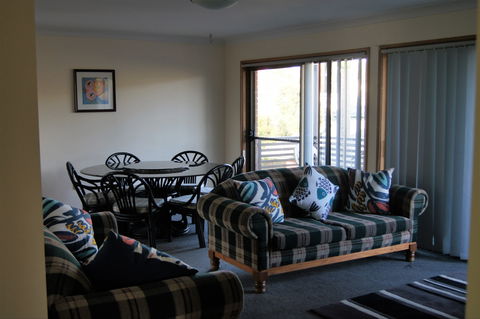 Ulladulla Rennies Beach House And Studio - Geraldton Accommodation 2