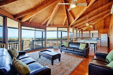 3 Henley Street - Goolwa Beach - Geraldton Accommodation 2