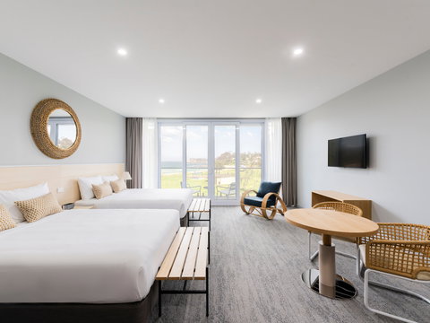 Abode Malua Bay - Geraldton Accommodation 2