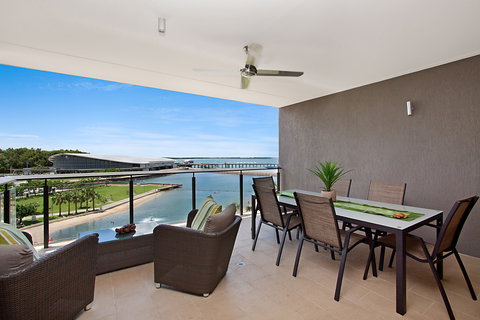 Akuna Waterfront - Geraldton Accommodation 1