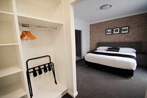 Banna Suites - Geraldton Accommodation 1
