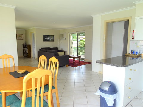 Blanche Place - Geraldton Accommodation 2