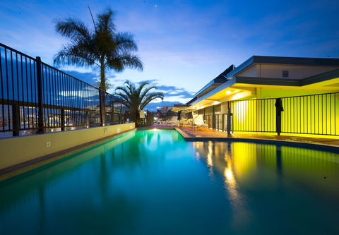 Brisbane City YHA - Geraldton Accommodation 0