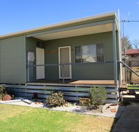 Caddy Shack Dunedoo - Geraldton Accommodation