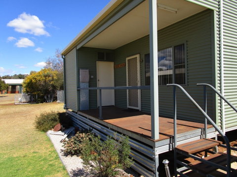 Caddy Shack Dunedoo - Geraldton Accommodation 1