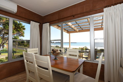 Cape View Cottage - Geraldton Accommodation 2