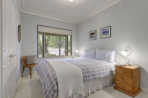 Cottage Retreat/Shady Cottage - Geraldton Accommodation 1