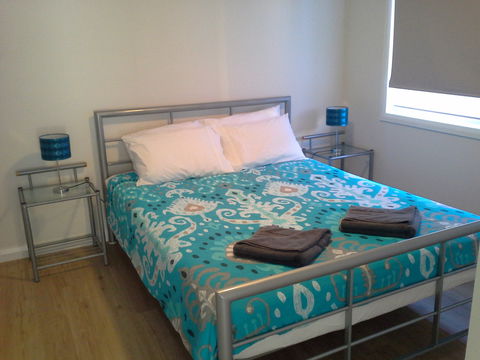Cozzys Condo Luxury Beach House - Geraldton Accommodation 1