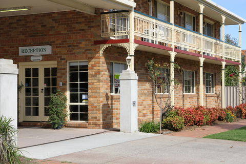Grand Manor Motor Inn - Geraldton Accommodation 0