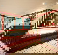 Leura Rose Cottage - Geraldton Accommodation