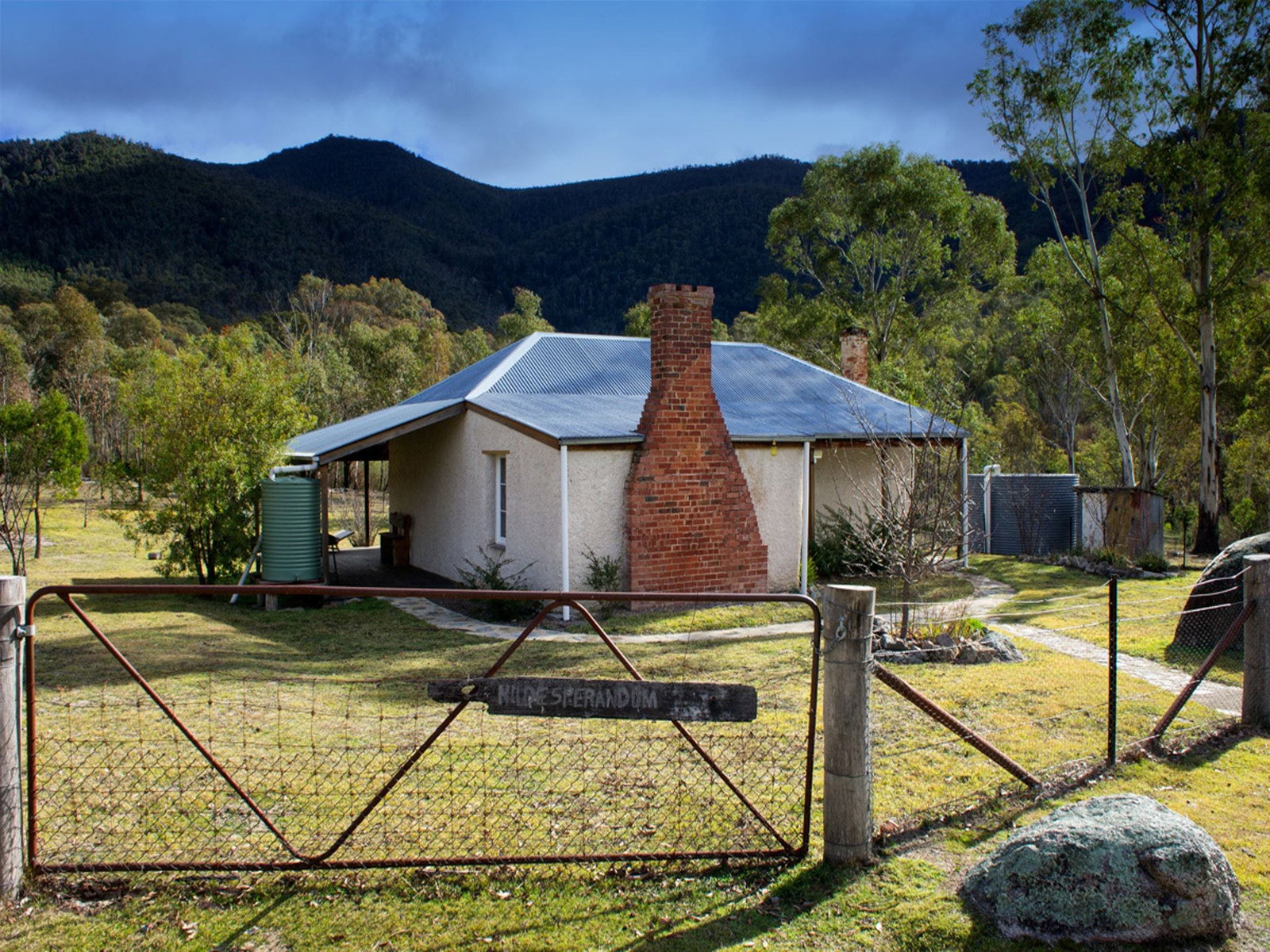 Tidbinbilla ACT Geraldton Accommodation