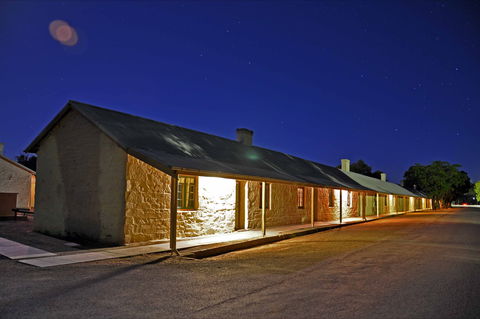 Paxton Square Cottages - Geraldton Accommodation 0