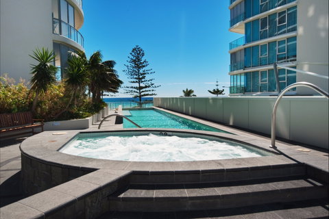 Reflections Coolangatta Beach - Geraldton Accommodation 1
