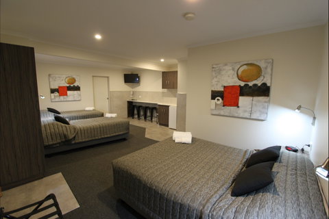 Ryley Motor Inn - Geraldton Accommodation 0