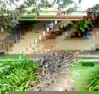 Walnut Cottage - Geraldton Accommodation