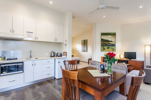 Aireys Inlet Getaway Resort - Geraldton Accommodation 1