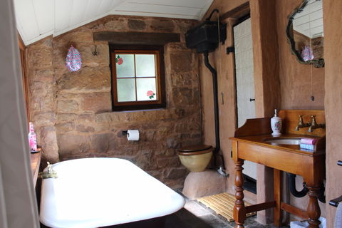 Bluey Blundstone's Accommodation - Geraldton Accommodation 2
