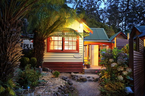 Como Cottages - Geraldton Accommodation 0